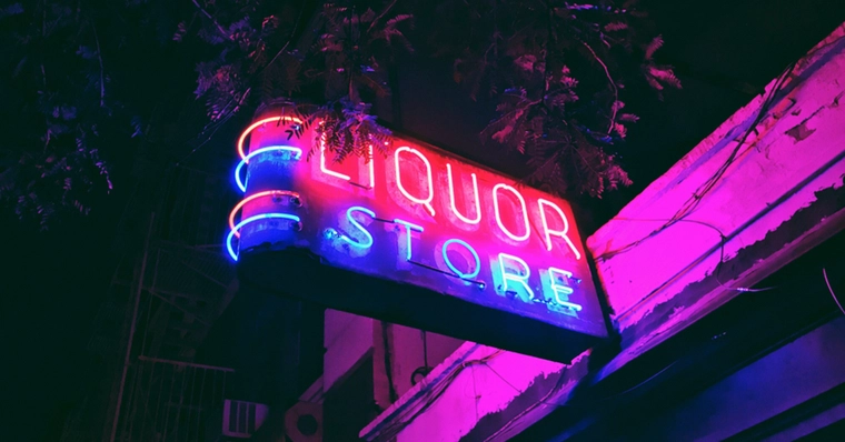 Liquor store neon sign